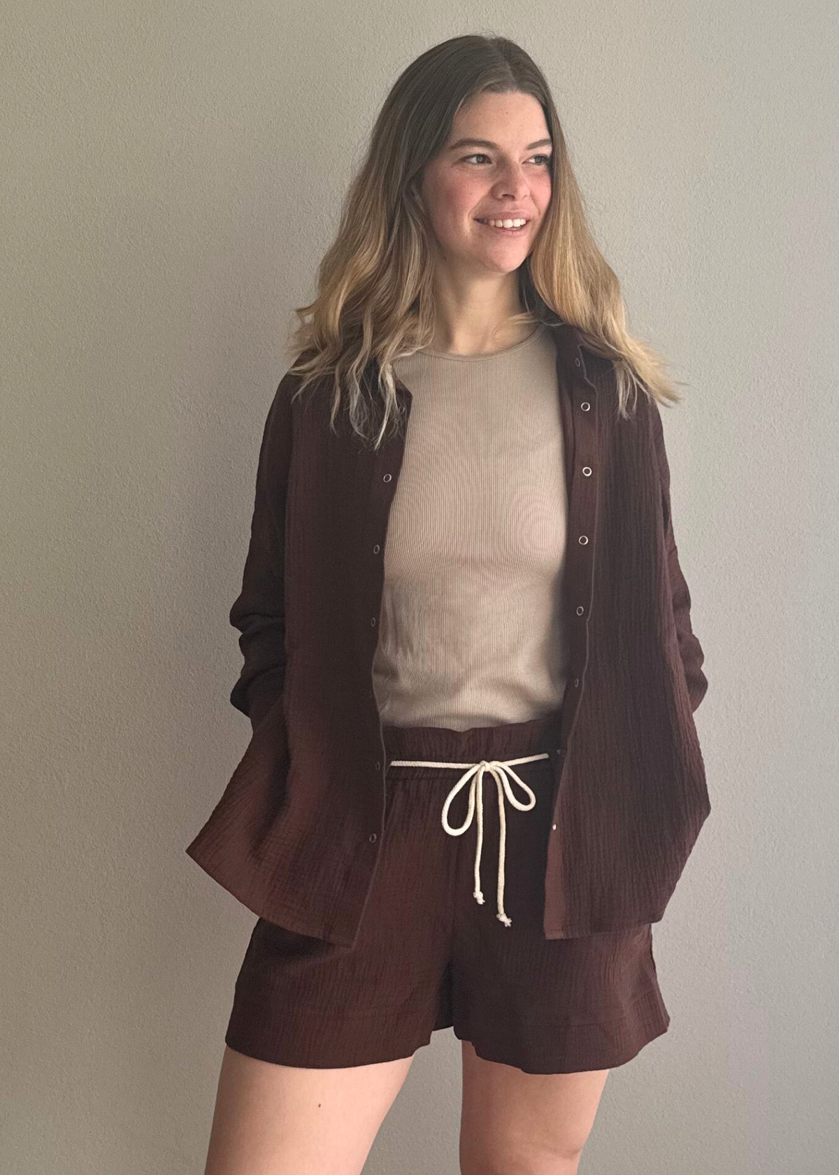 Musselin-Shorts XENIA dunkelbraun