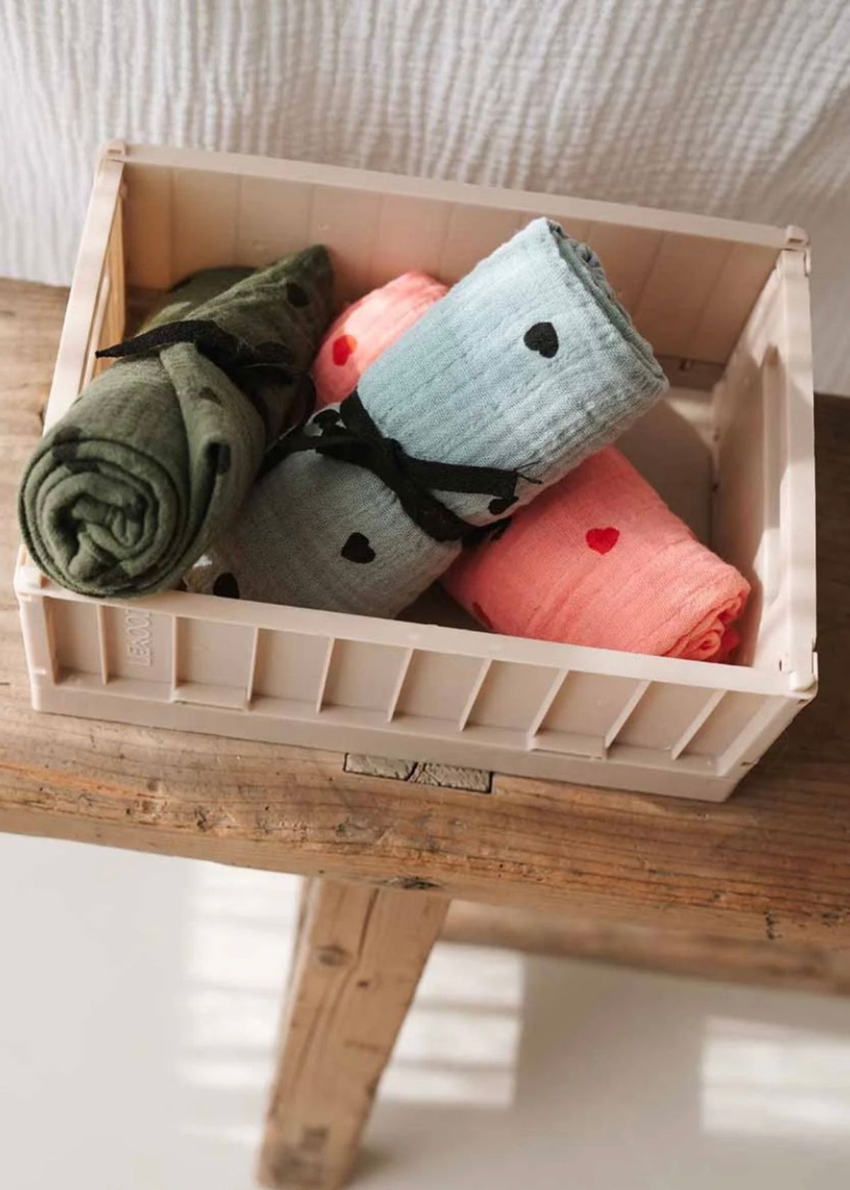 écharpe en mousseline BIANCA coeur blue spray