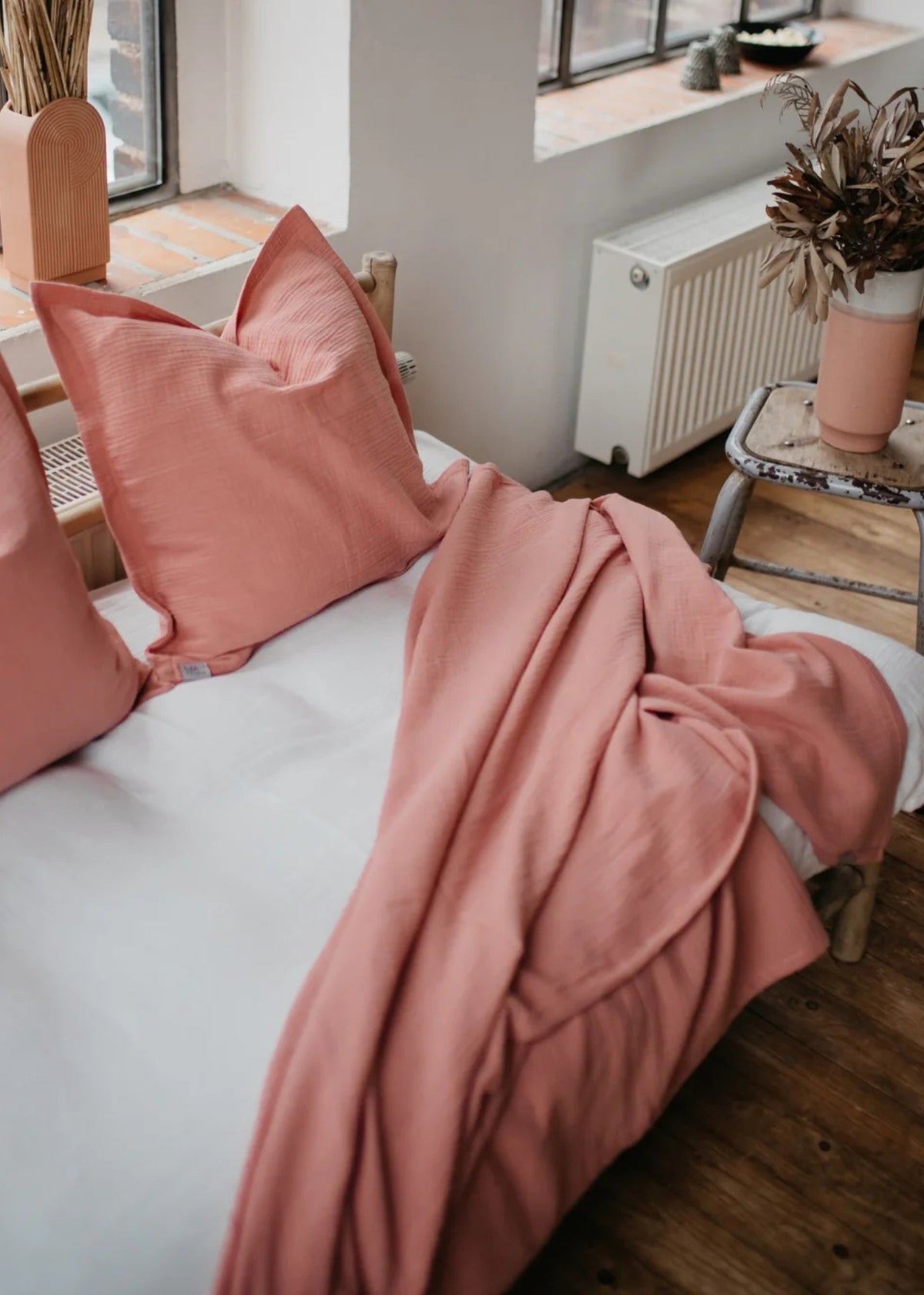 Couverture en mousseline JOSEPHIN vieux rose