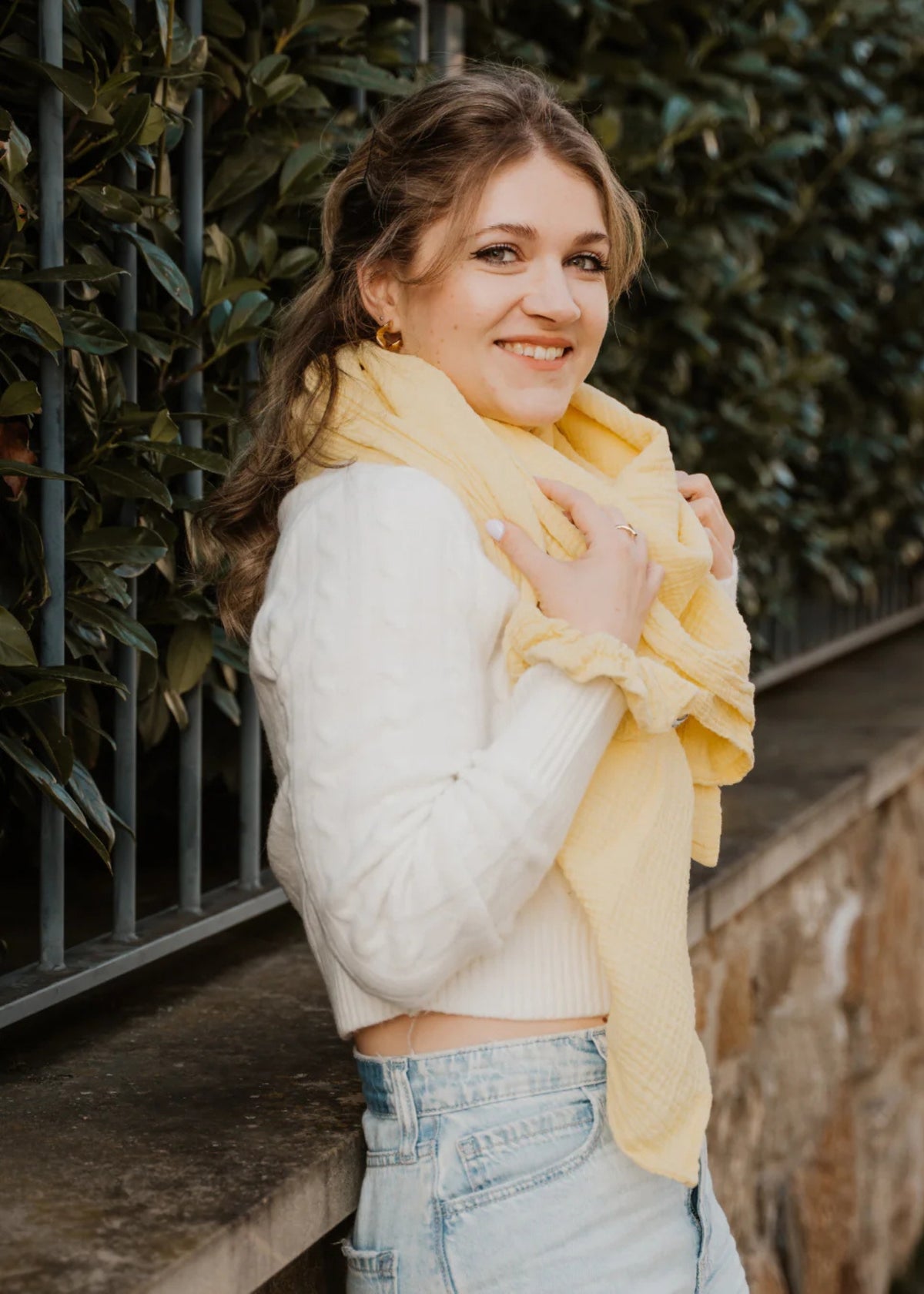 Foulard en mousseline NIVA jaune pâle