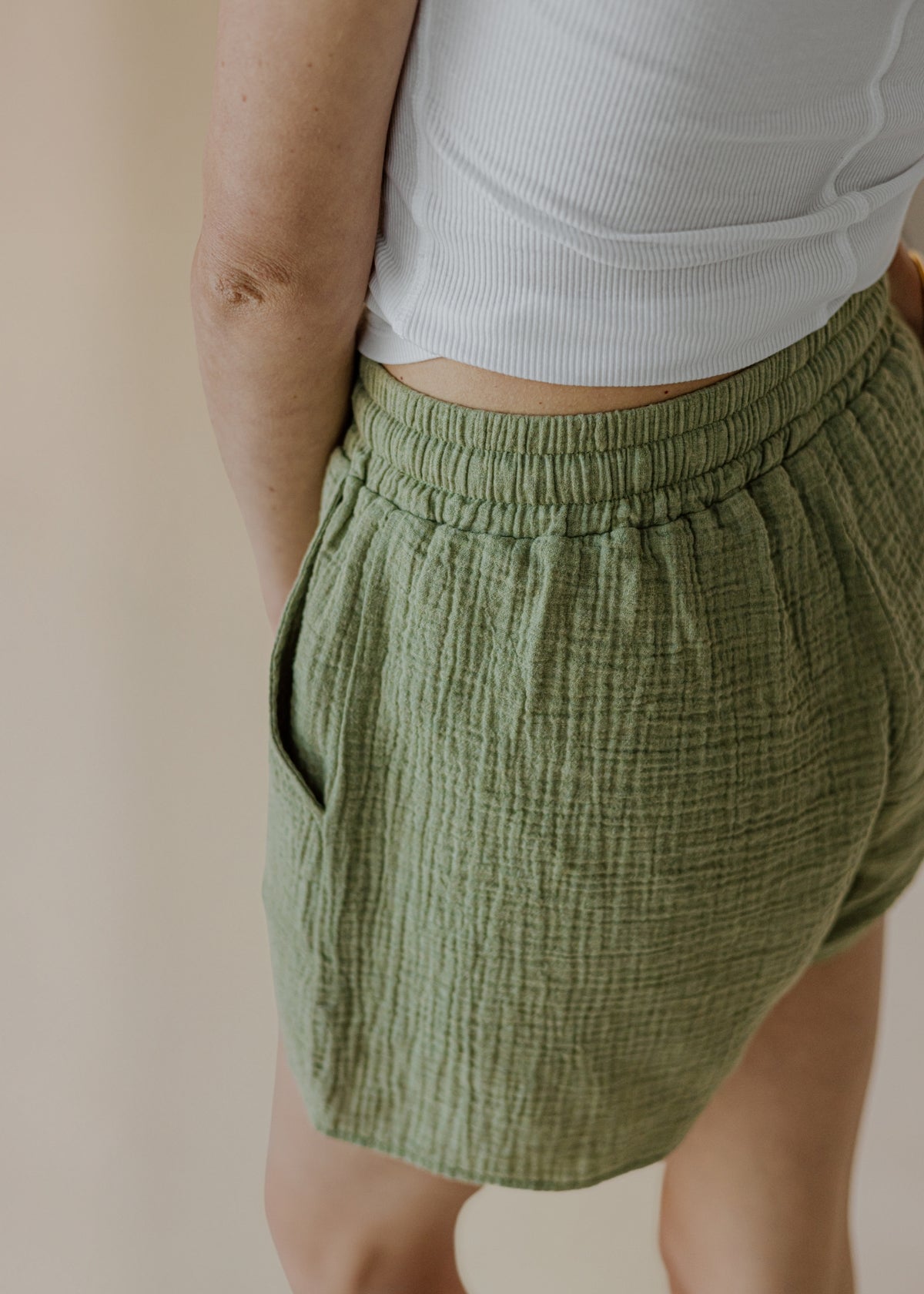 Muslin shorts STELLA sage melange