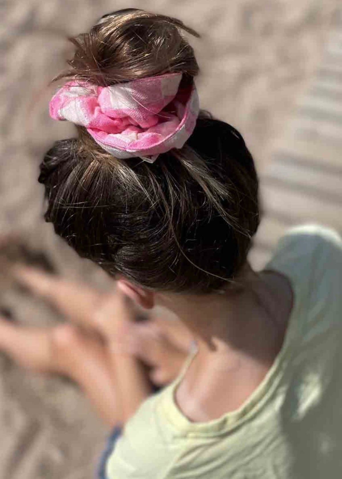 Muslin scrunchie CHOUCHOU vichy rose fluo